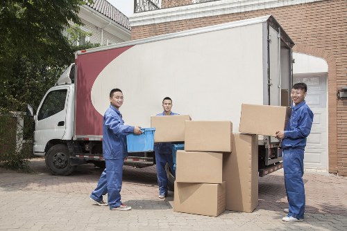 Removalists planning access and parking for a Crystal Palace street