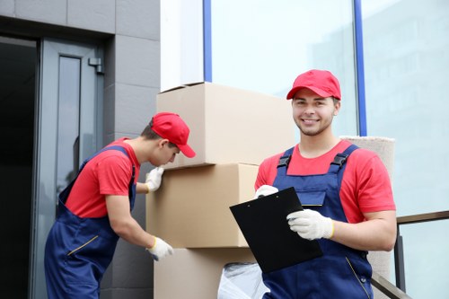 Commercial and residential removals support in the Crystal Palace area
