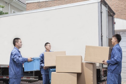 A removal truck arranged for a practical move in Crystal Palace