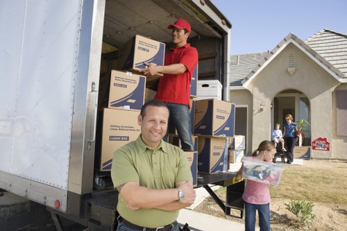Professional moving truck service for flats and houses in Crystal Palace